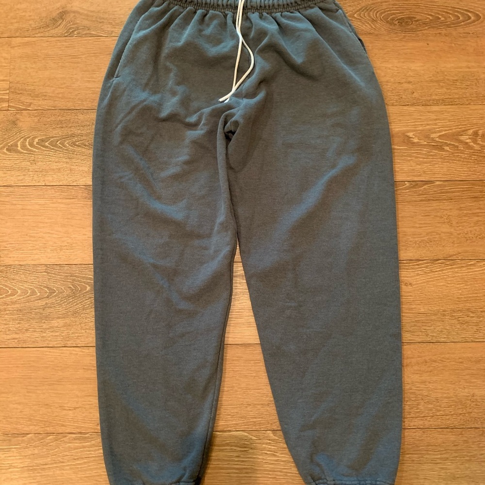 Vintage Retro 80s/90’s Sweat Pant. Grey. Nice used condition.